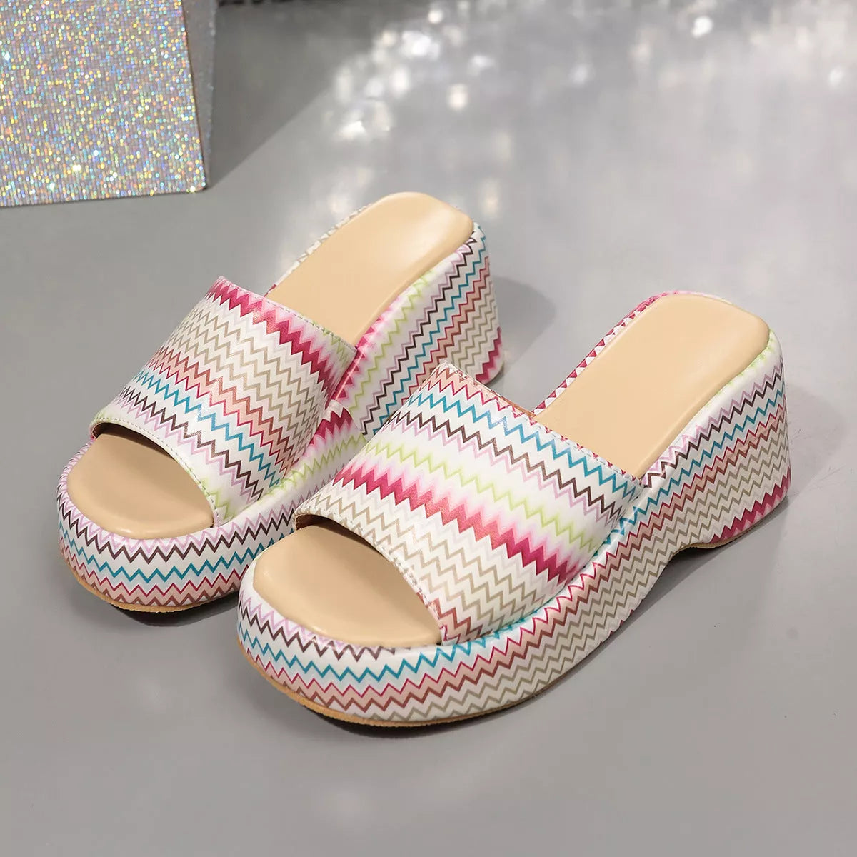 Women's colorful wave print wedge sandals with thick rubber sole for summer