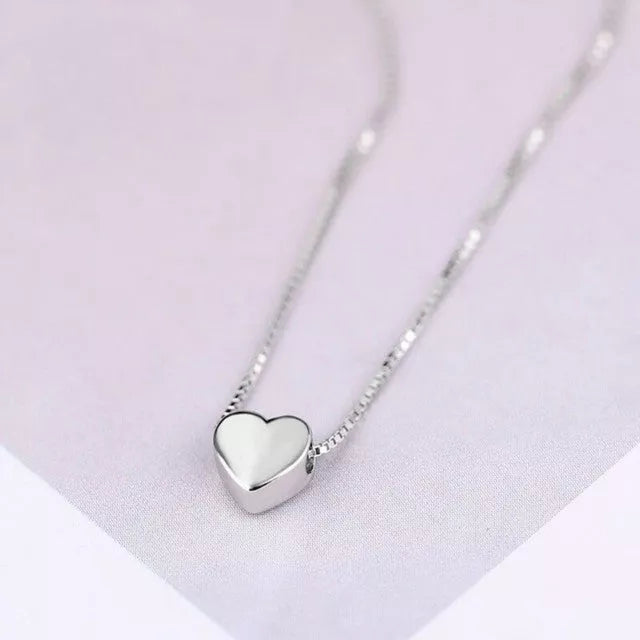 Women's simple heart-shaped copper clavicle chain with adjustable box chain