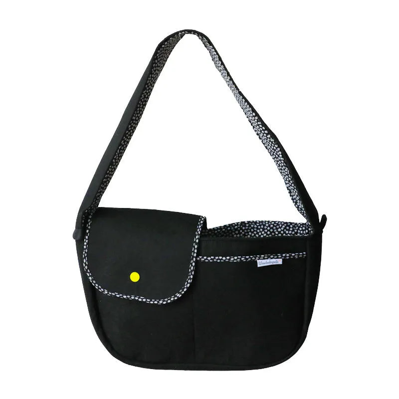 Portable cat bag for going out, soft-sided pet carrier in black or white for cats under 12 kg