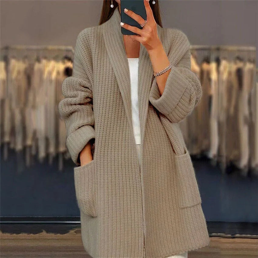 Women's Lapel Knitted Cardigan with Pockets in Loose Fit