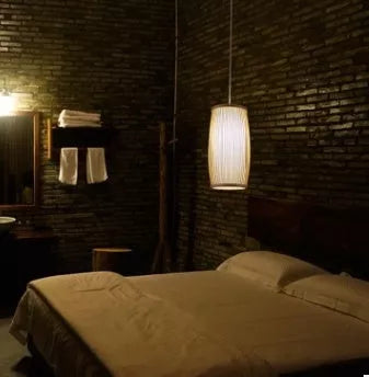 Handcrafted bamboo plait lamp with E27 holder for versatile lighting