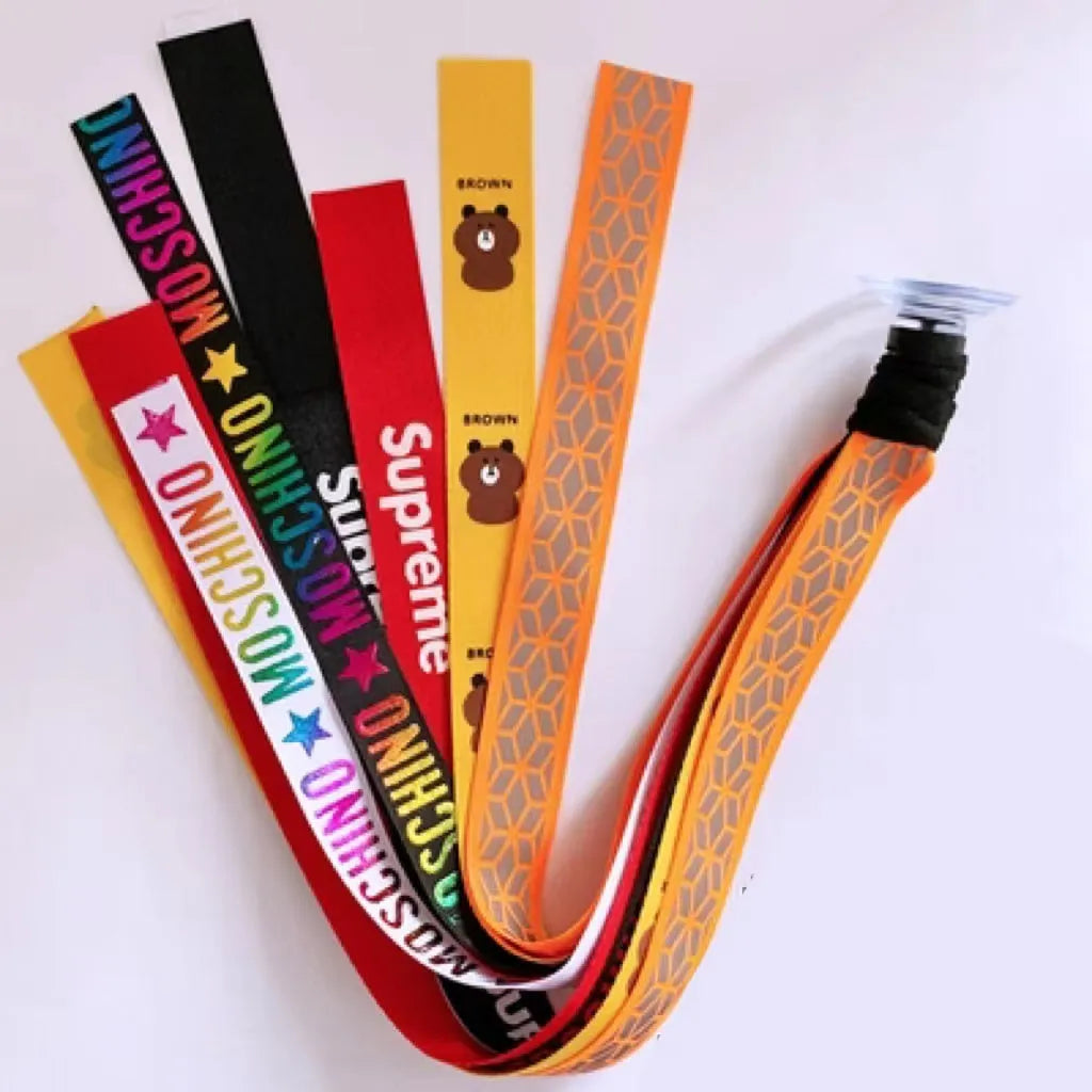 Children's helmet streamer with 60 cm polyester ribbon in colours like apricot and khaki for roller skating and skiing