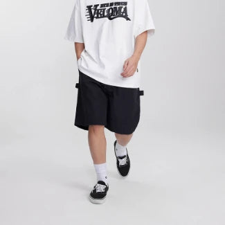 Japanese-style retro cargo shorts in khaki and black with adjustable waist and functional pockets