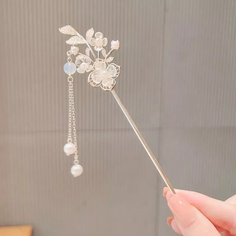 Lily of the Valley Flower Step Hairpin in alloy with electroplating