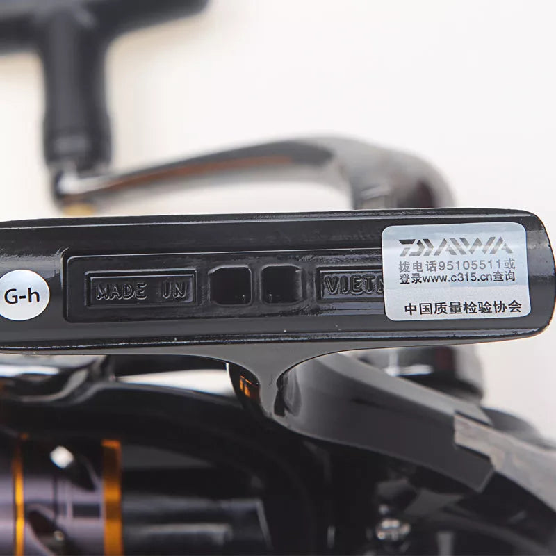 Sea Fishing Wheel with long throw design for rock and road fishing