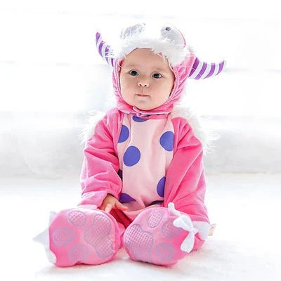 A cozy, one-piece baby jumpsuit with an adorable animal-inspired print, perfect for Halloween festivities.