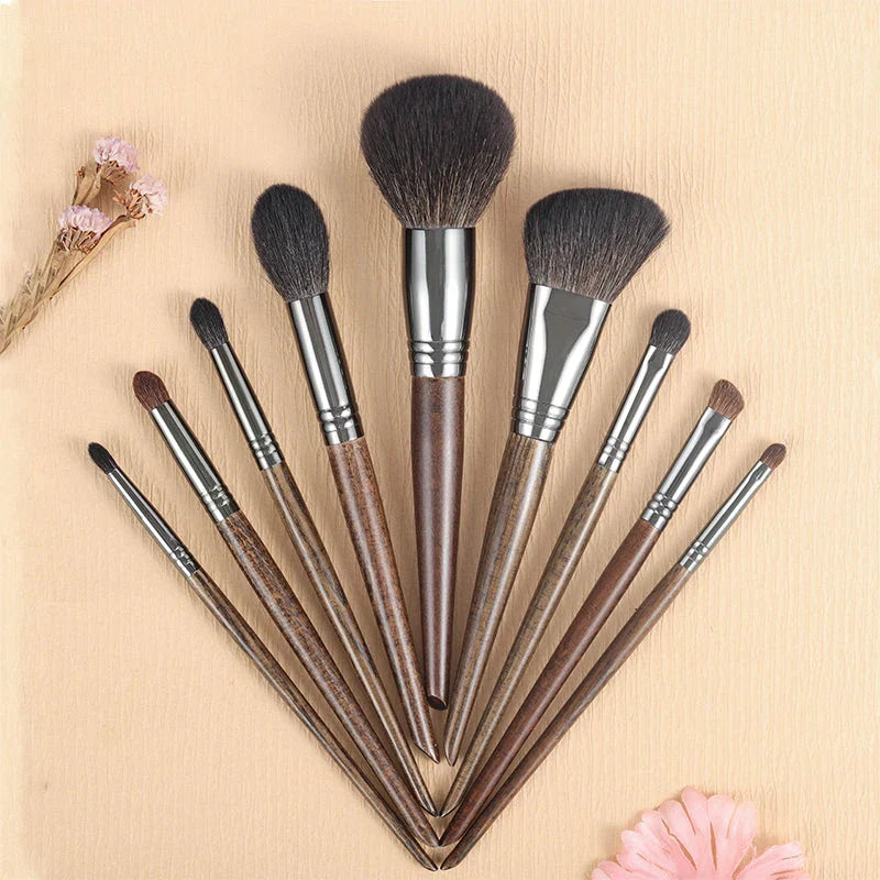 9-Piece Premium Makeup Brush Set with Soft Goat Hair Bristles and Ergonomic Wooden Handles