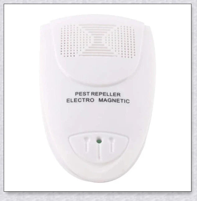 Ultrasonic Bat Repellent - Innovative pest control device that uses silent, eco-friendly soundwaves to eliminate mice, mosquitoes, and other household pests