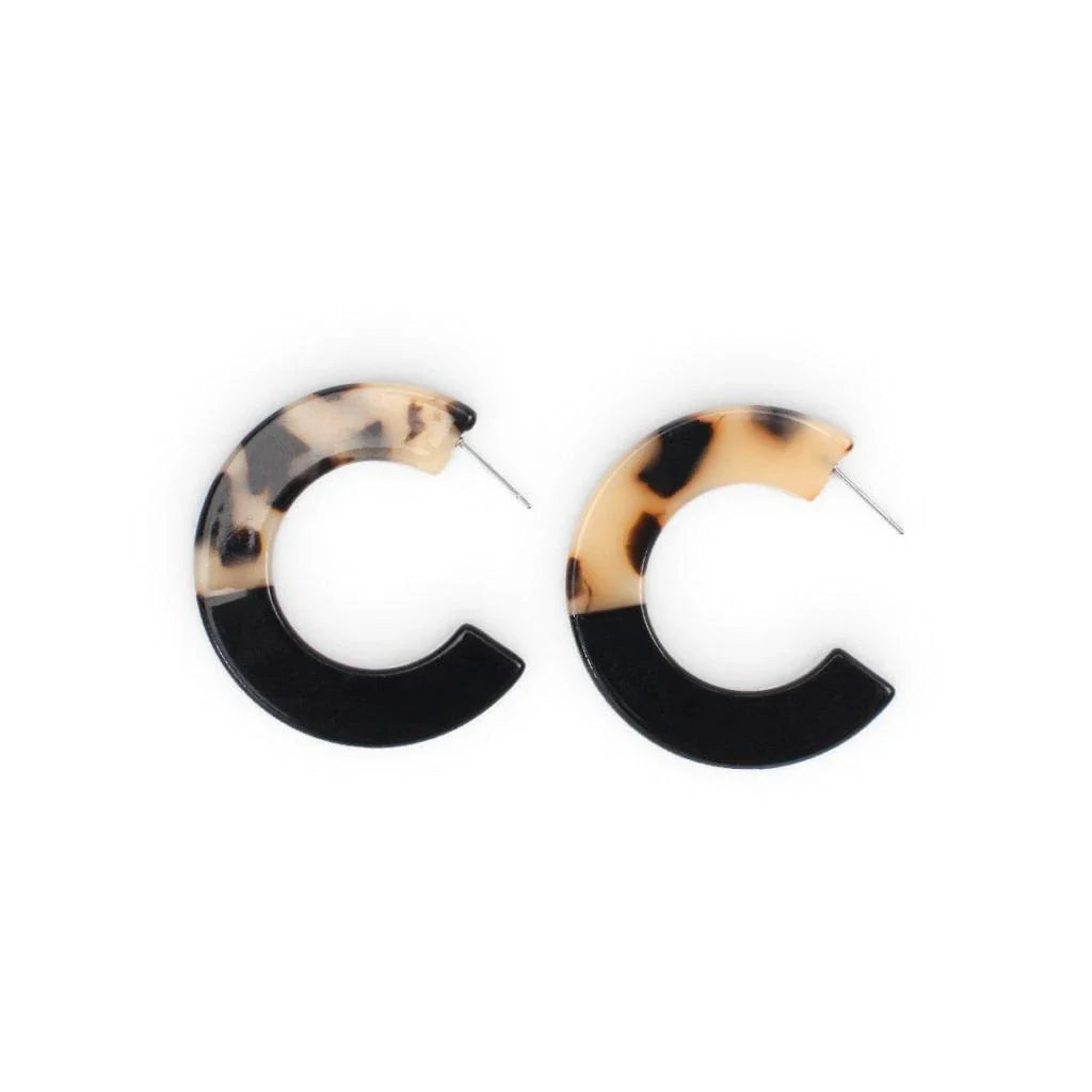 Elegant C-Shaped Acrylic Earrings in Beige and Black Colors - Fashionable Accessory for Any Occasion