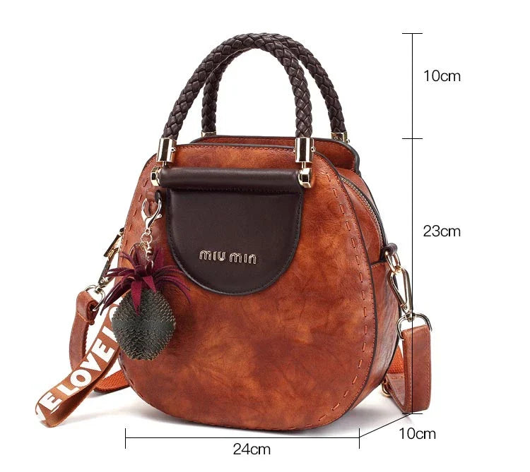 Fashionable women's one-shoulder diagonal bag in caramel color with multiple compartments for organization and secure storage