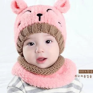 A cozy and stylish baby wool scarf and hat set in a classic striped pattern, perfect for keeping your little one warm and comfortable during the winter months.