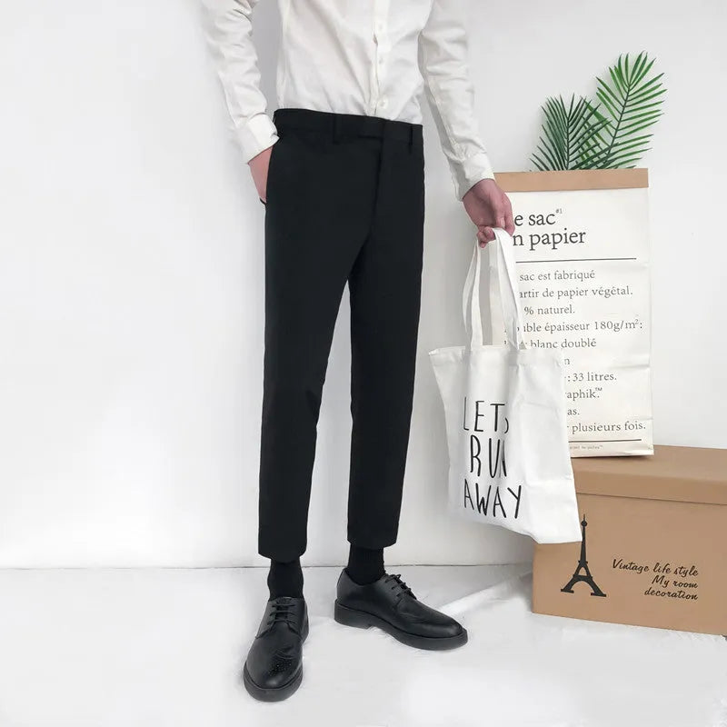 Men's straight-leg cotton casual trousers in khaki with a drawstring waistband.
