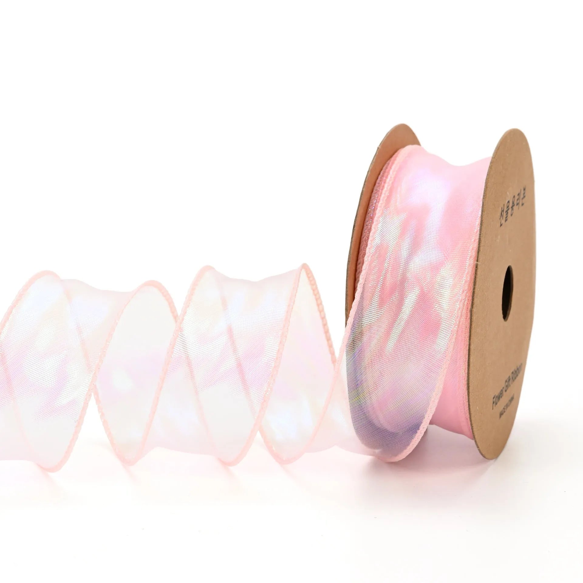 Fishtail yarn ribbon roll showing 4cm width and edge cutting detail in illusion colour options