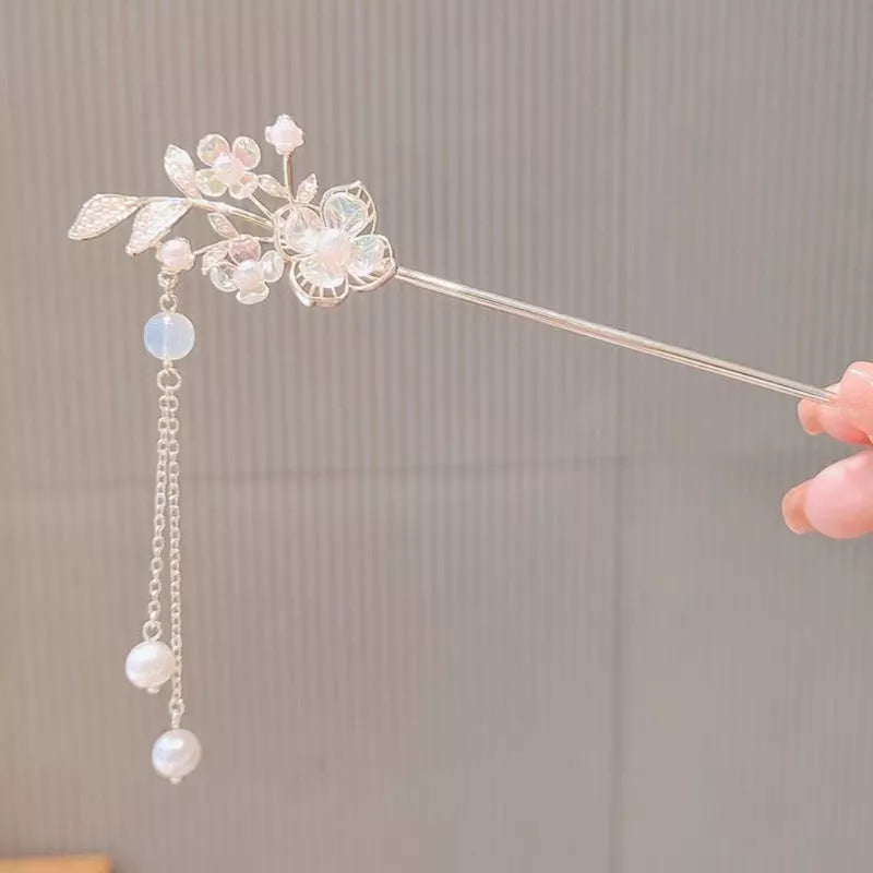 Lily of the Valley Flower Step Hairpin in alloy with electroplating