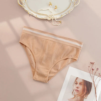 Breathable seamless women's underwear in black, gray, red, and skin color, offering comfort and style for plus-size figures.