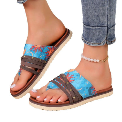 Plus size women's flip-flop slippers in candy colours with PU upper and rubber sole