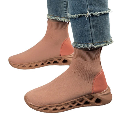 Women's casual ankle boot socks in breathable mesh fabric with flat sole
