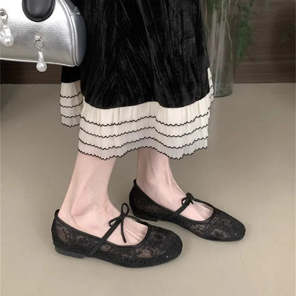 Women's flat heel Mary Jane evening shoes with lace mesh detailing and 3-5cm mid heel