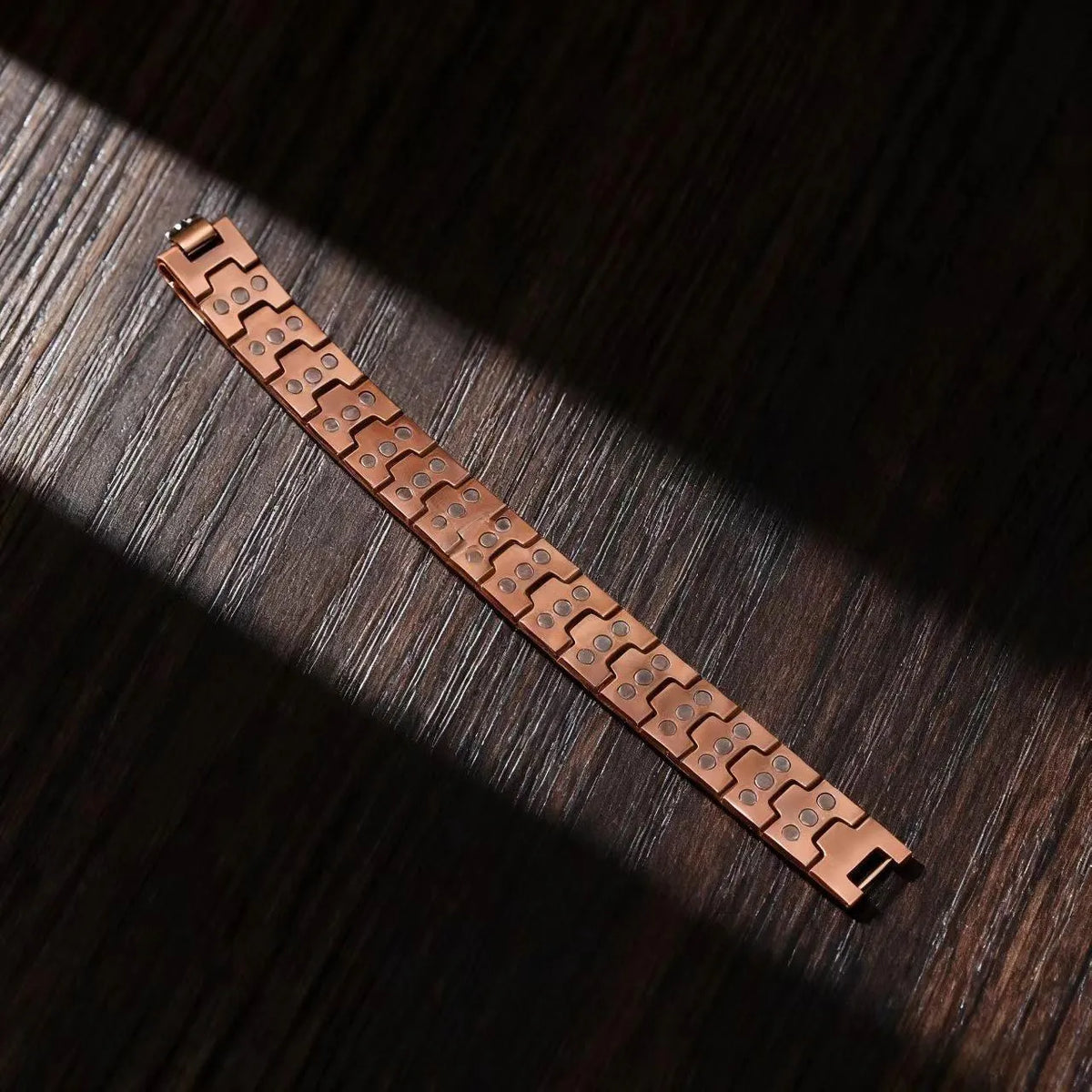 Retro bronze three-row zinc alloy bracelet with geometric links and regulator, unisex electroplated jewellery