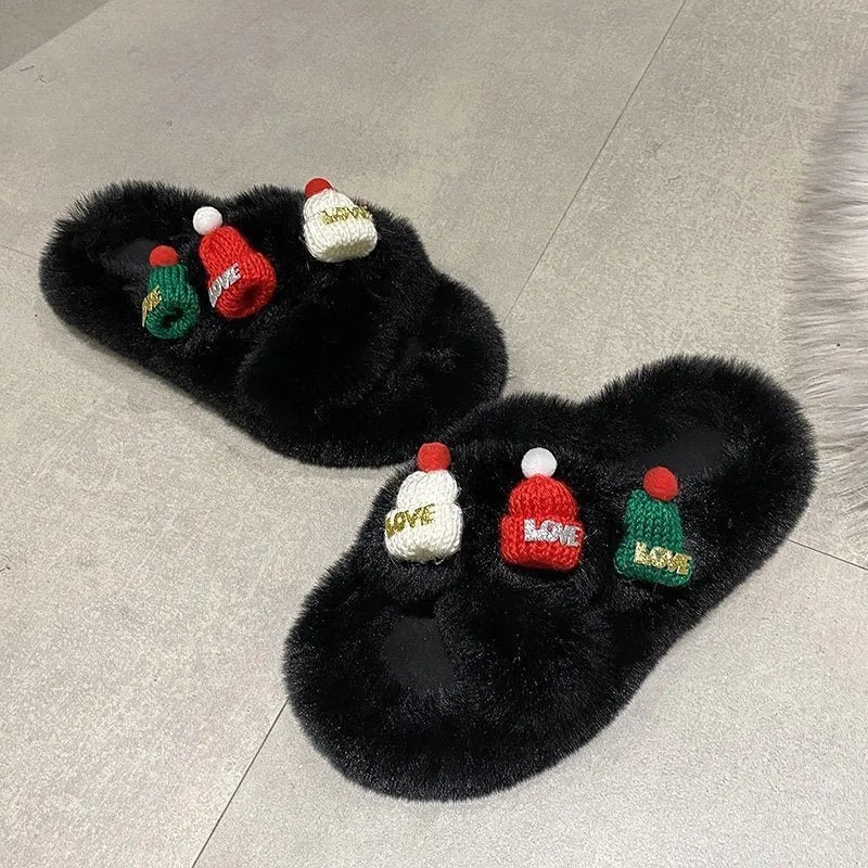 Women's slippers with faux plush upper, cotton lining, rubber sole, and Christmas hat decoration in sizes 35-40