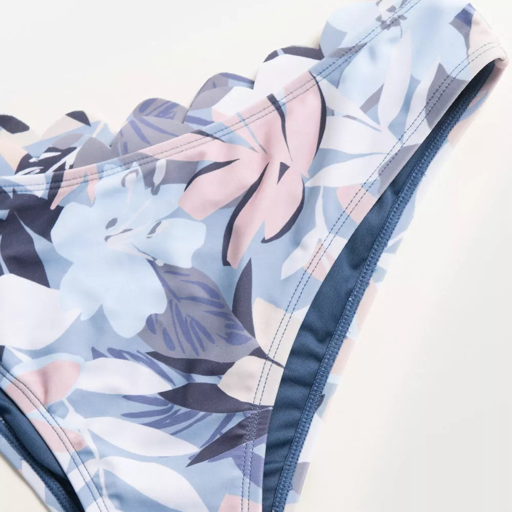 Green floral scalloped bikini set for women with unique design and durable fabric