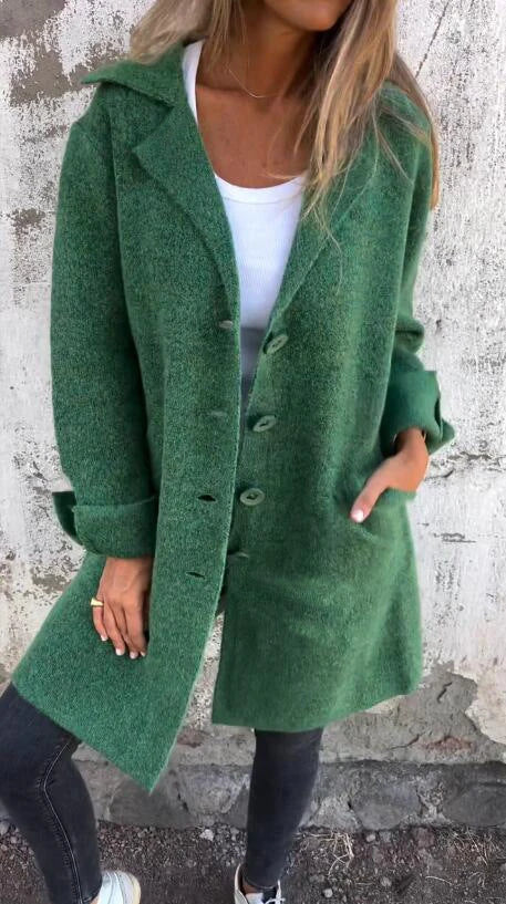 Stylish lapel cardigan with pockets in various colors, showcasing its modern design and premium materials