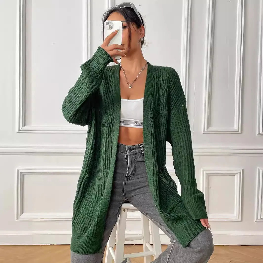Women's dark green cardigan with two front pockets, 65cm length, loose fit design with long sleeves