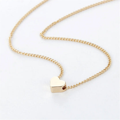 Elegant clavicle necklace with a double-sided love pendant, made of high-quality alloy for a timeless, fashion-forward look.