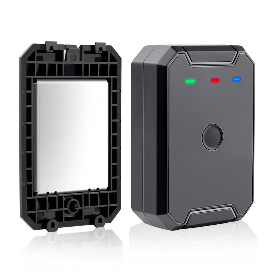 Black GPS car locator device with 6000mAh battery for vehicle tracking.