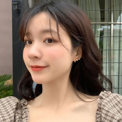 Luxury frosty geometric stud earrings for women in gold and silver finishes