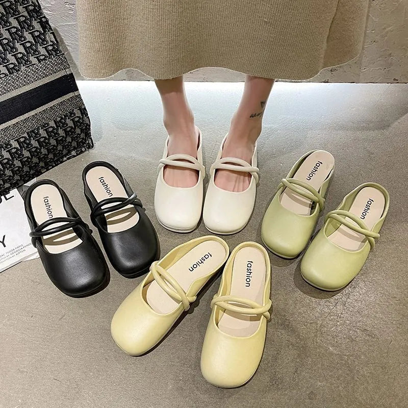 Plastic ladies summer sandals flip flops in three colour options showing baotou design