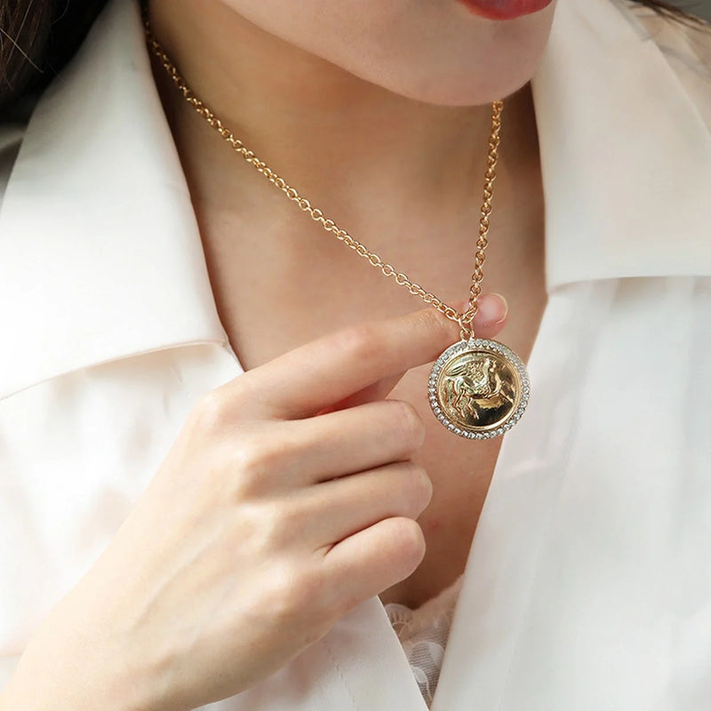 Hhomeenjoy Classic Pegasus Coin Pendant Necklace and Earrings Set