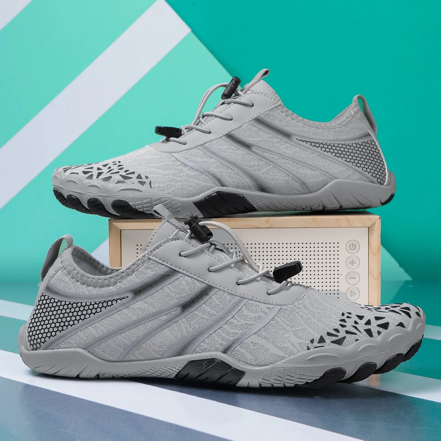 Men's casual Lycra beach running shoes in multiple colours for upstream and water activities.
