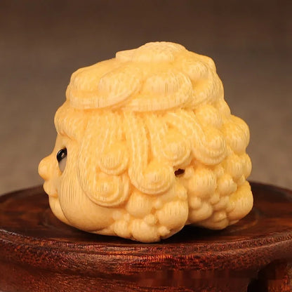 Solid bamboo carving golden toad princess ornament measuring 5.0 cm for household decorative display