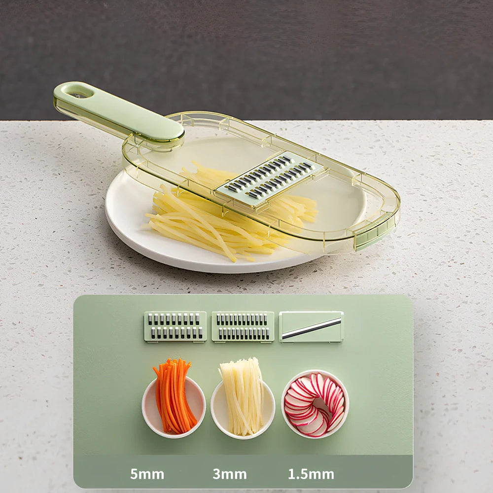 Shredded vegetable slicer with 304 stainless steel blades on 34.6cm PET cutting board