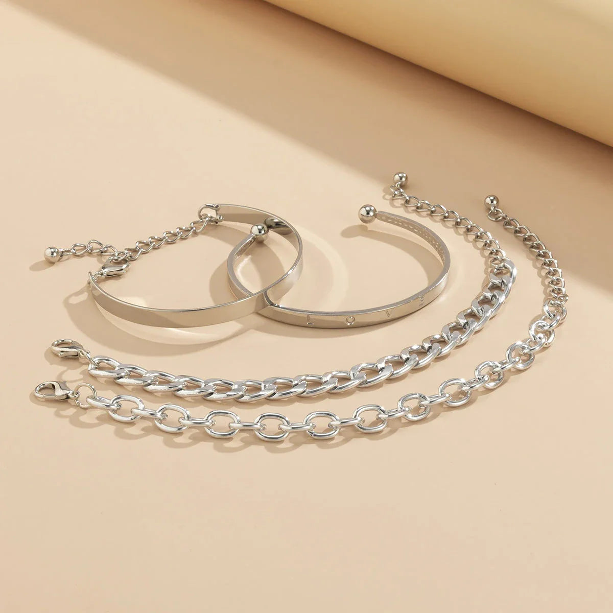 Elegant C-Shaped Hollow Chain Bracelet Set - A chic accessory with a delicate chain design and premium materials