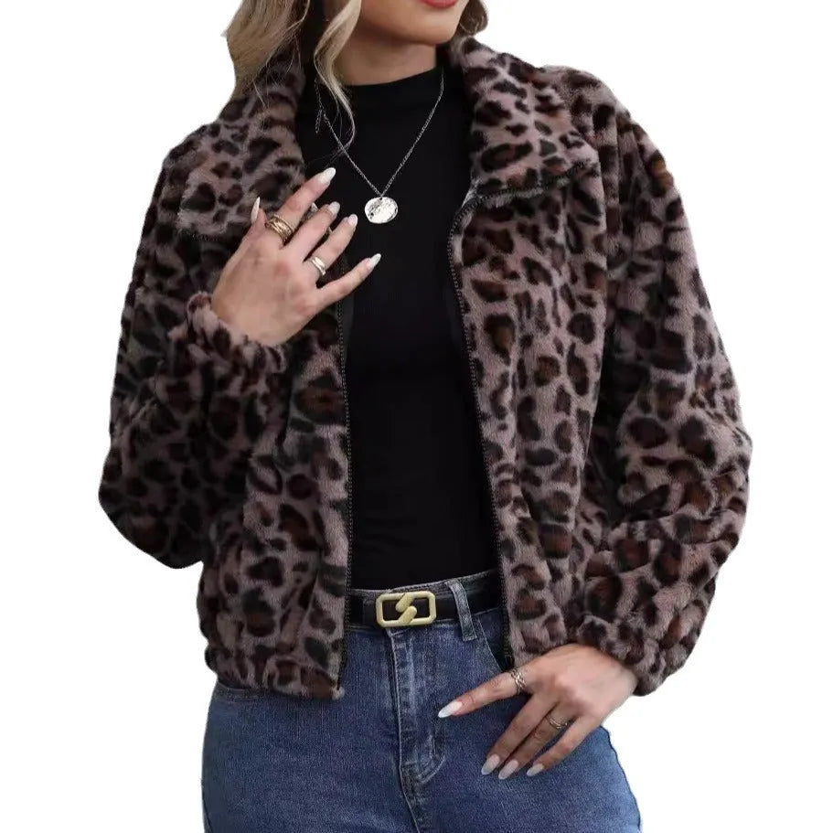 Women's loose leopard print coat with zipper and raglan sleeves in polyester rabbit fur fabric