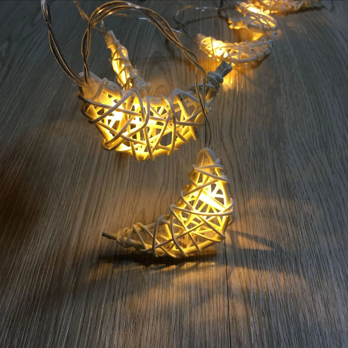 Handwoven rattan moon lighting chain, approximately 8cm diameter, warm white battery-powered lights, 1.2m or 2.5m
