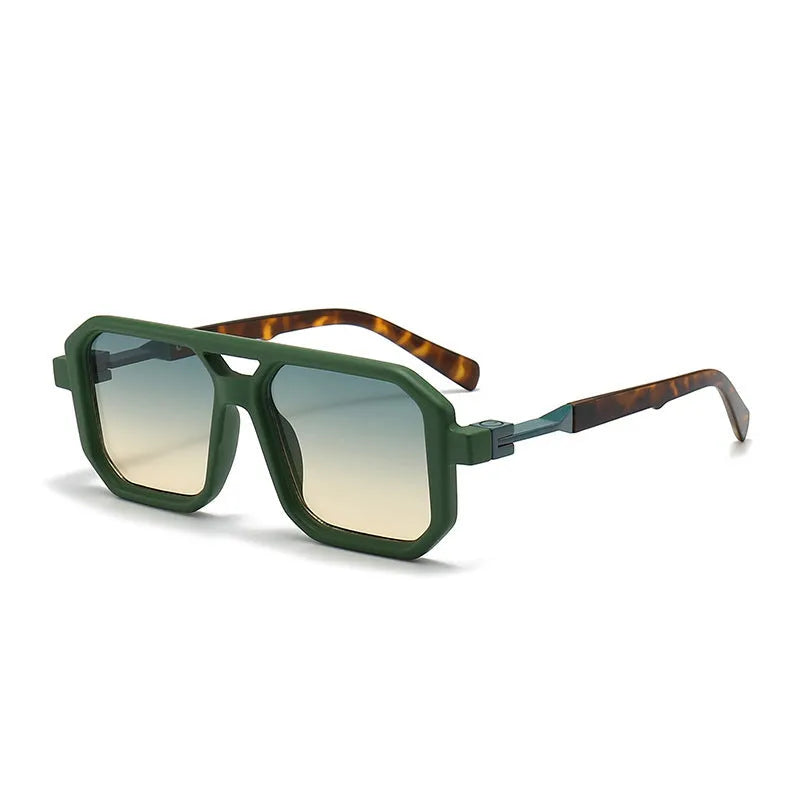 Retro double beam pilot sunglasses with metal alloy frame and polarised lenses in black with double grey piece