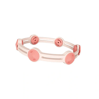 Adjustable pet flea and mosquito repellent collar with natural essential oils