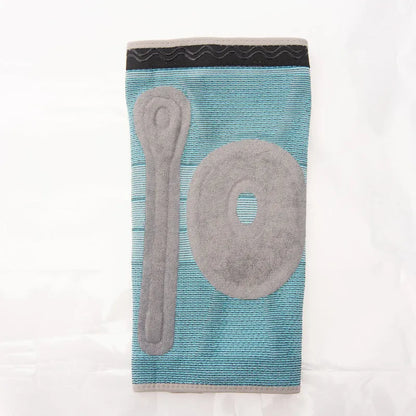 Sky blue silicone and elastic fibre basketball knee pads for running, shown in size L.