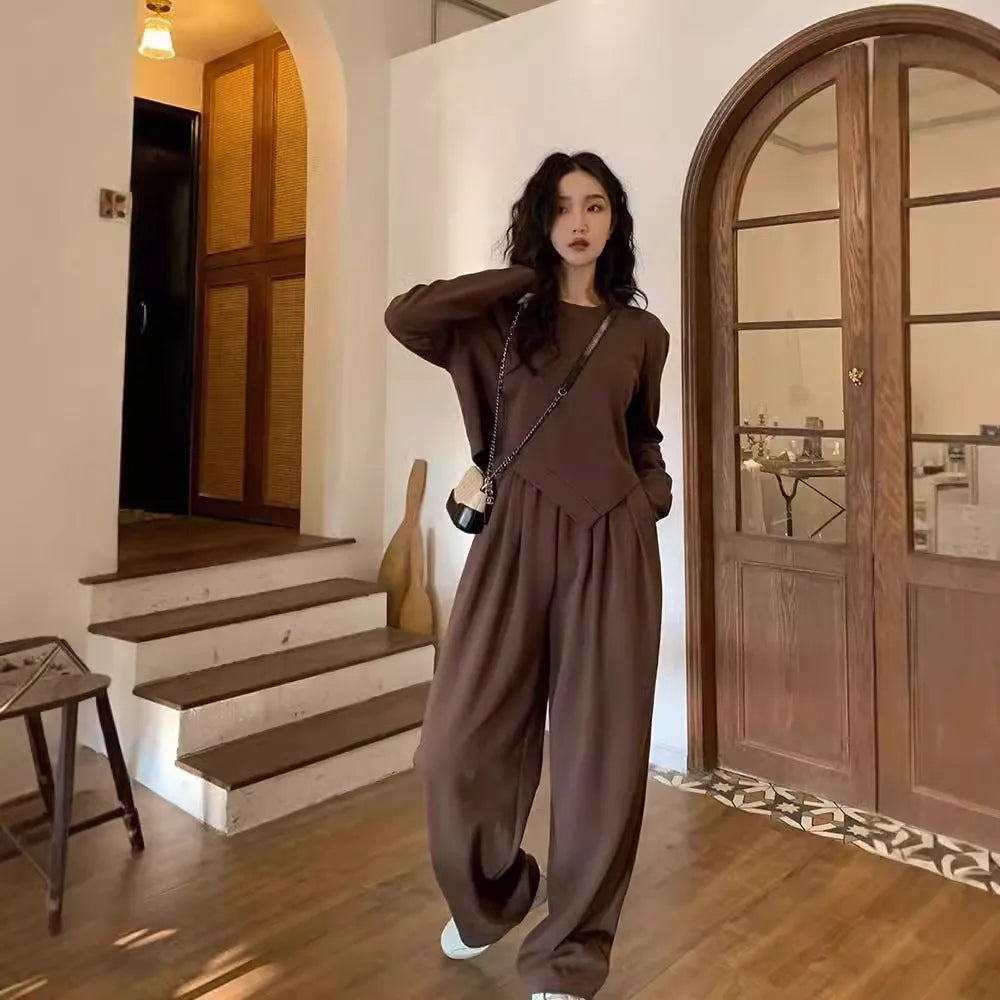 Women's khaki casual sports suit with long sleeves, trousers, and splicing details in Japanese Korean style