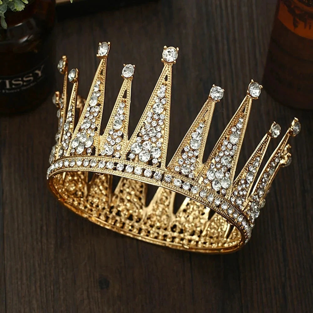 Alloy hollow diamond bridal crown in gold and silver, showcasing elegant design and sparkling diamond details.