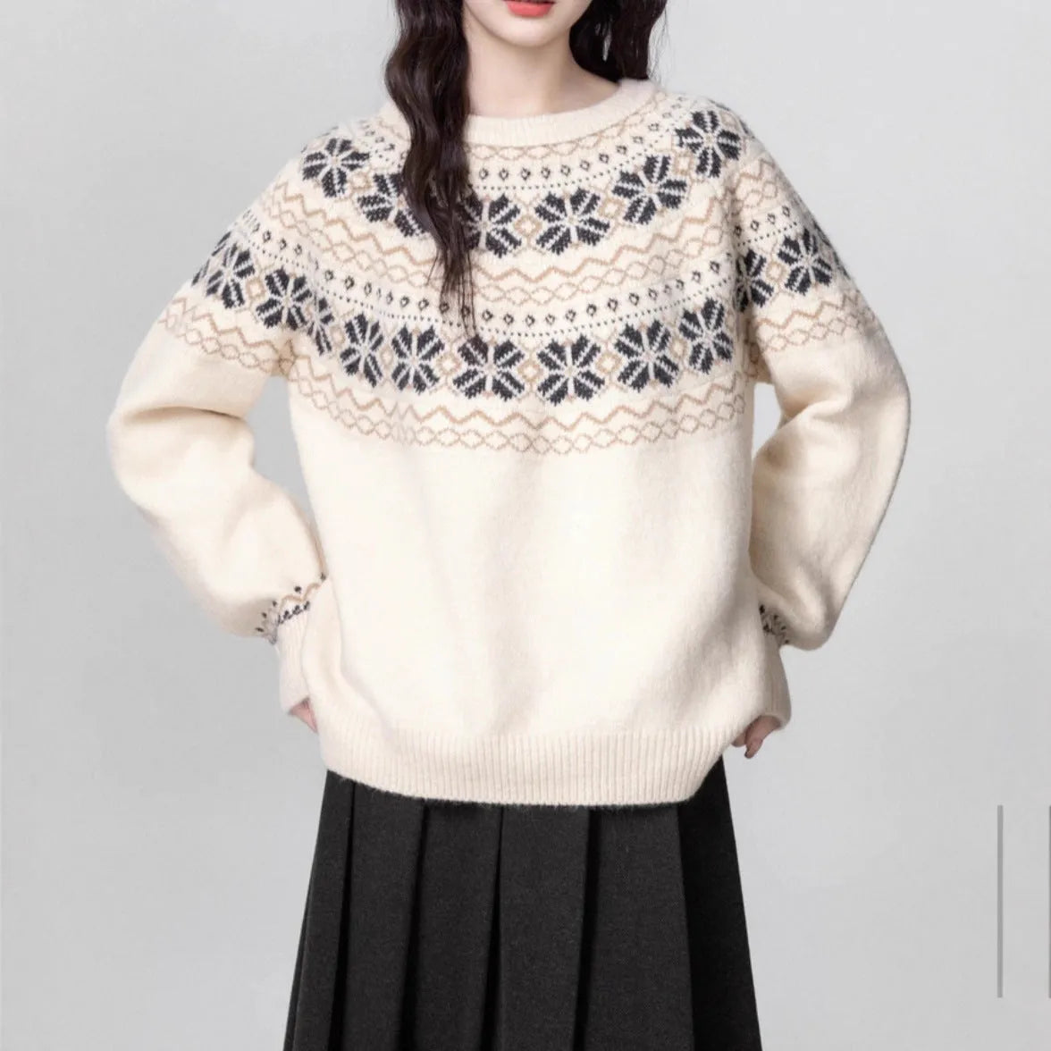 Women's vintage Fair Isle crew neck pullover sweater with geometric pattern in Milky White