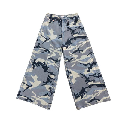 Snow camouflage blue jeans with mid-waist design and loose fit, showing micro-elastic denim fabric