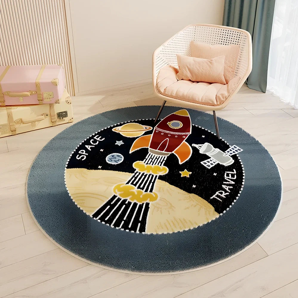 Circular children's polyester rug with animal character design, measuring 120cm diameter with soft pile surface