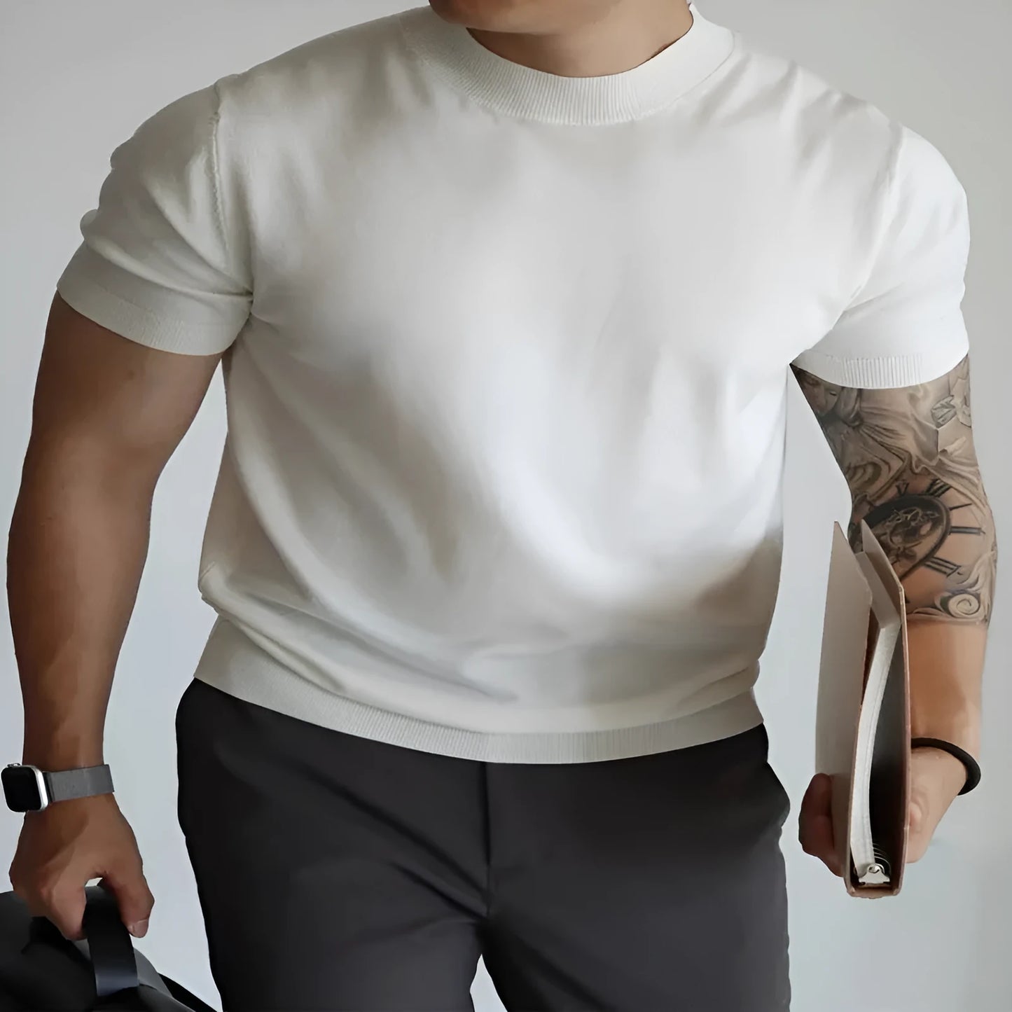 Men's slim-fit solid colour t-shirt in breathable polyester knitwear, shown in multiple colour options.