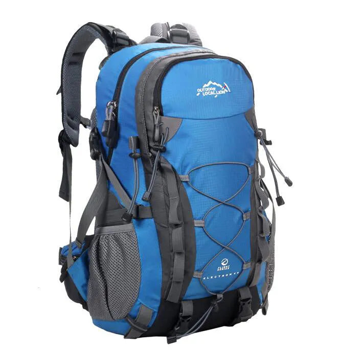 Leisure sports travel bag backpack in polyester with 20-35L capacity for outdoor use
