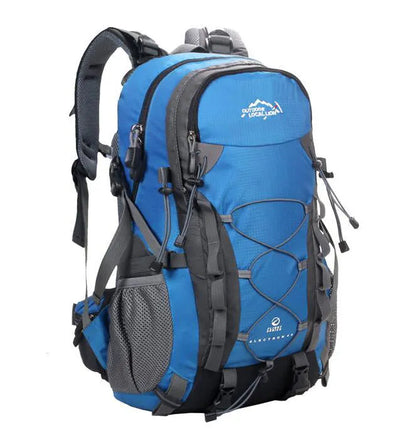Leisure sports travel bag backpack in polyester with 20-35L capacity for outdoor use