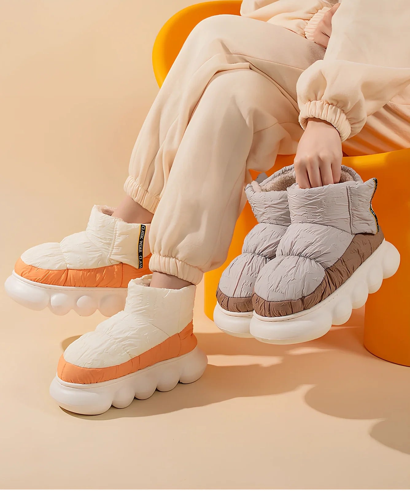 Cotton slippers with flannel uppers, artificial wool lining, and 3.5cm flat EVA soles